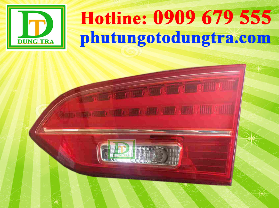Đ&egrave;n l&aacute;i trong huyndai santafe